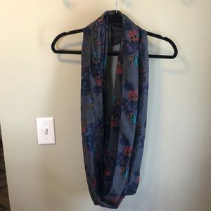 Infinity scarf